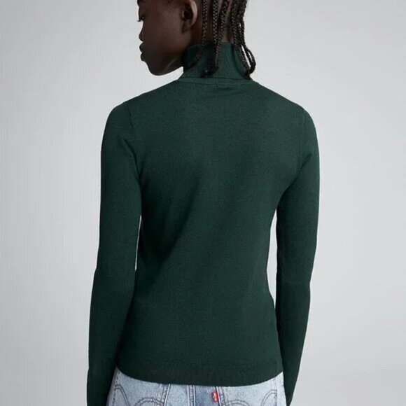 NWT Mossy Forest Green Turtleneck Sweater - Picture 2 of 2